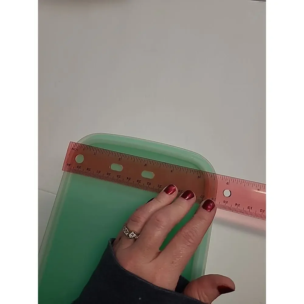 Tupperware Celery Vegetable Crisper Keeper - Vintage - Jadite Green USA w/Insert